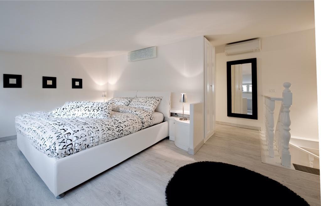 Black And White Suite Rome Luaran gambar