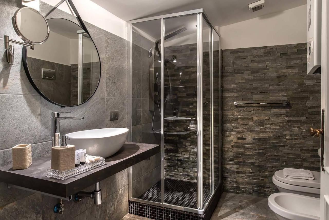 Black And White Suite Rome Luaran gambar