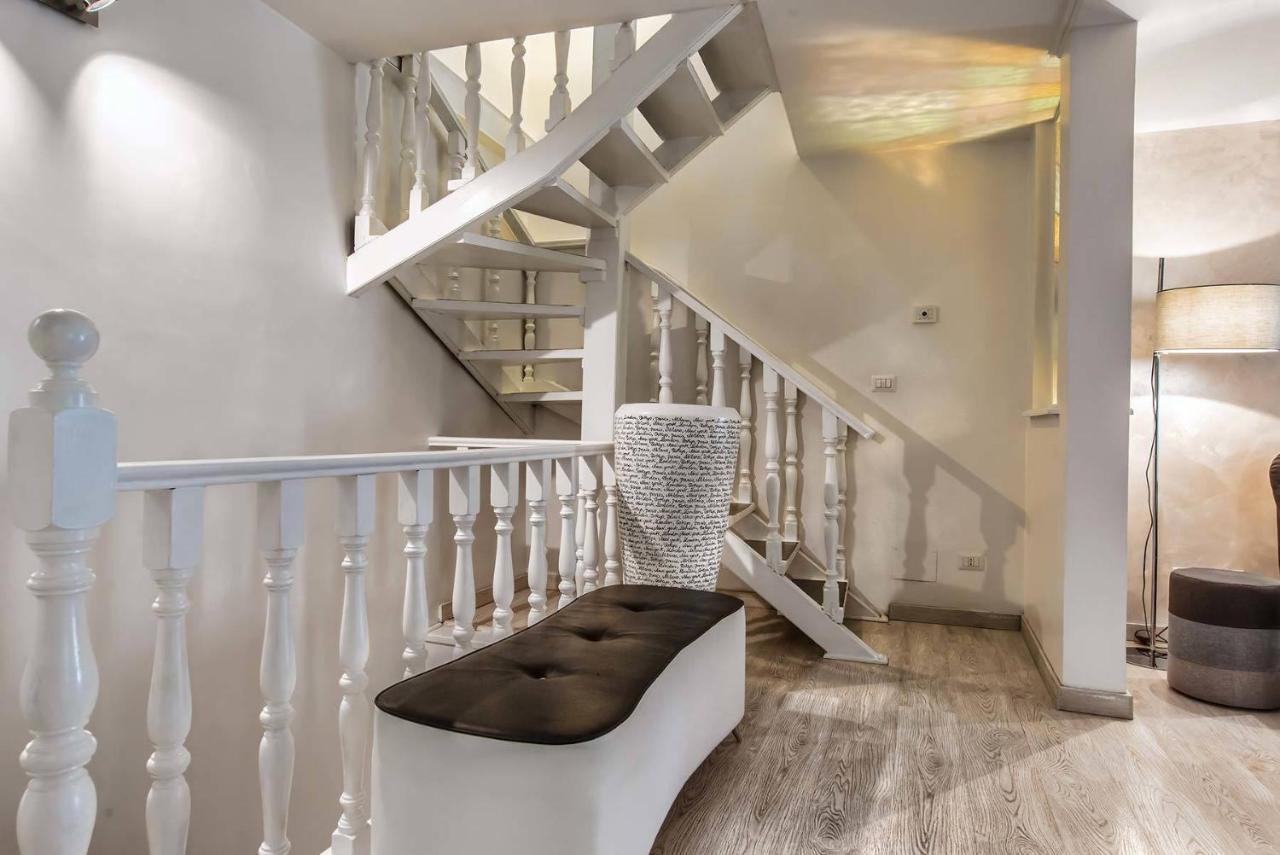 Black And White Suite Rome Luaran gambar